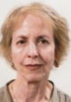 A photo of Nina, a tutor from Barnard College