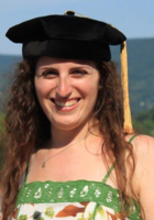 A photo of Rona, a tutor from Cornell University