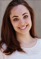 A photo of Rachel, a tutor from Emerson College