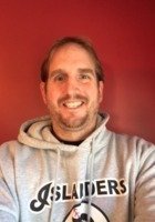A photo of Dennis, a tutor from Beloit College