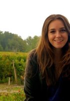 A photo of Carrie, a tutor from Boston College