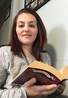 A photo of Julianne, a tutor from CUNY Hunter College