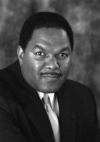A photo of Theron, a tutor from SUNY College at Buffalo