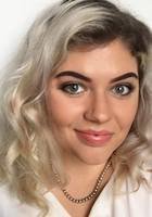 A photo of Chloe, a tutor from SUNY at Purchase College