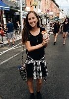A photo of Noelle, a tutor from Saint Josephs University