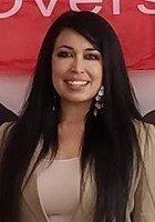 A photo of Leticia, a tutor from University of California-Los Angeles