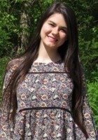 A photo of Olivia, a tutor from Youngstown State University