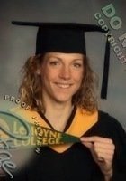 A photo of Christina, a tutor from Le Moyne College