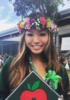 A photo of Esther, a tutor from University of Hawaii at Manoa