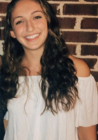 A photo of Maddy, a tutor from Vanderbilt University