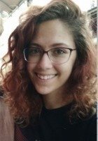 A photo of Courtney, a tutor from University of Oregon