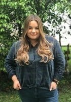 A photo of Thalia, a tutor from Florida International University