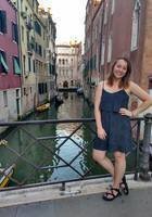 A photo of Holly, a tutor from Northwestern College