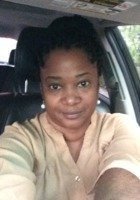 A photo of Barbara, a tutor from Syracuse University