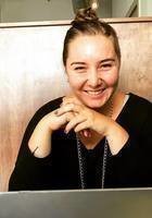 A photo of Arianna, a tutor from Oberlin College