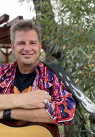 Calgary Ukulele tutor named Richard Calgary Ukulele tutor named Richard