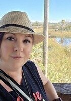 Online FTCE - Florida Teacher Certification Examinations tutor named Lindsay