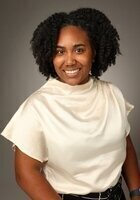 Winnipeg Honors Algebra tutor named Zoe