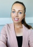 Cambridge UK GCSE Economics tutor named Edie Cambridge UK GCSE Economics tutor named Edie