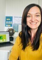 Calgary Portuguese tutor named Dragana