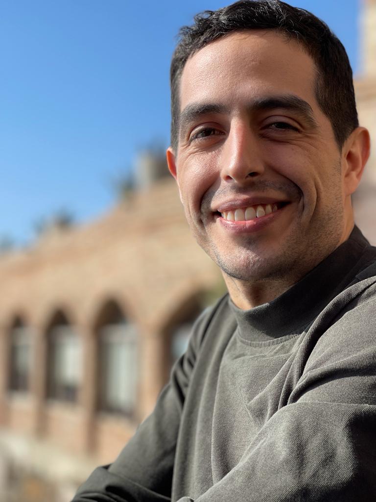 Oxford Yoga tutor named Fernando Oxford Yoga tutor named Fernando