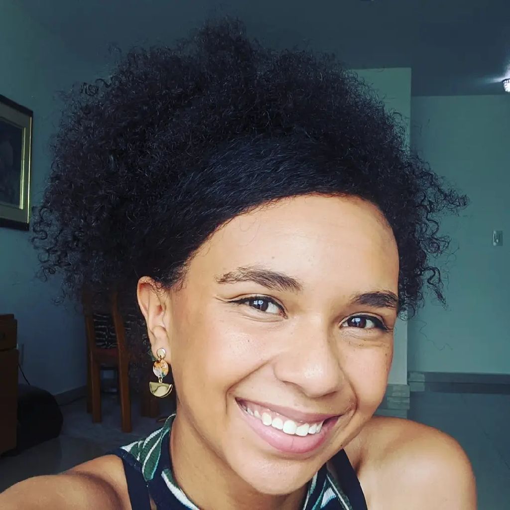 Toronto Portuguese tutor named María Camila Toronto Portuguese tutor named María Camila