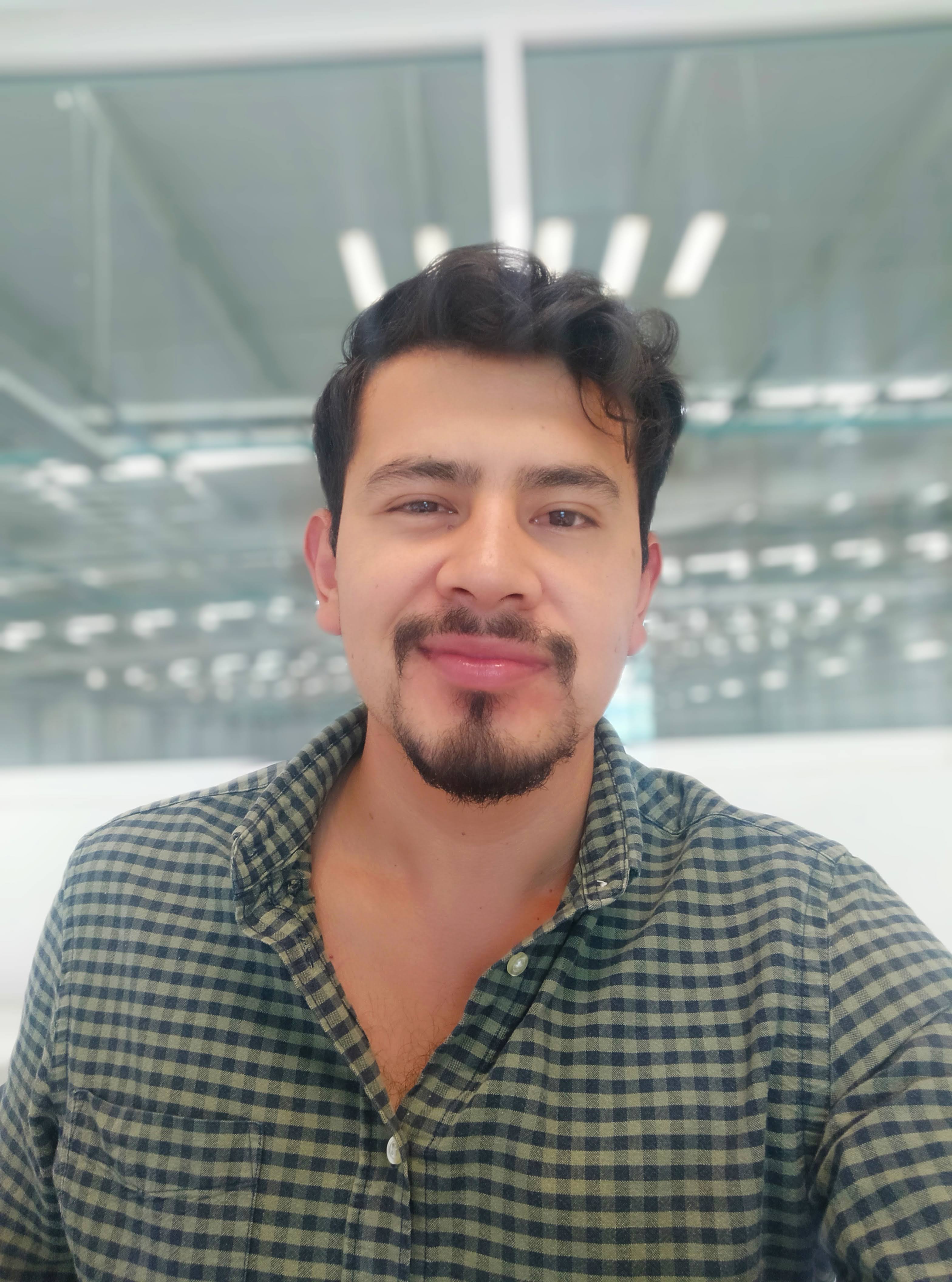 Glasgow Music Recording tutor named Francisco Glasgow Music Recording tutor named Francisco