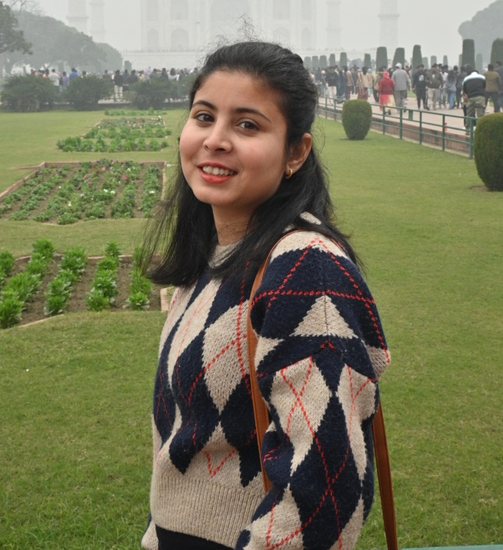 London Abstract Algebra tutor named Simranjeet