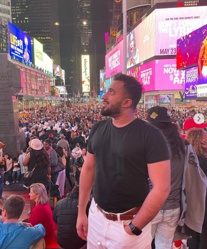 London Latin 4 tutor named Hassan