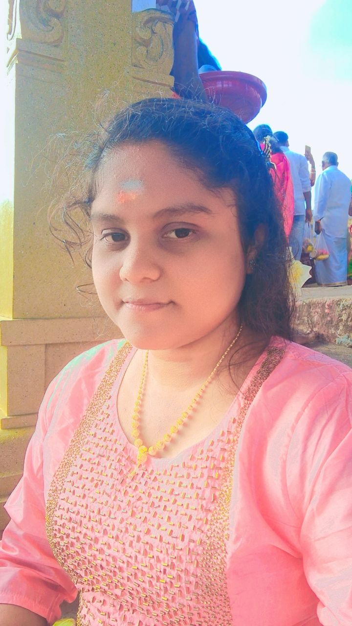 Manchester Hindi tutor named Sharmila Manchester Hindi tutor named Sharmila