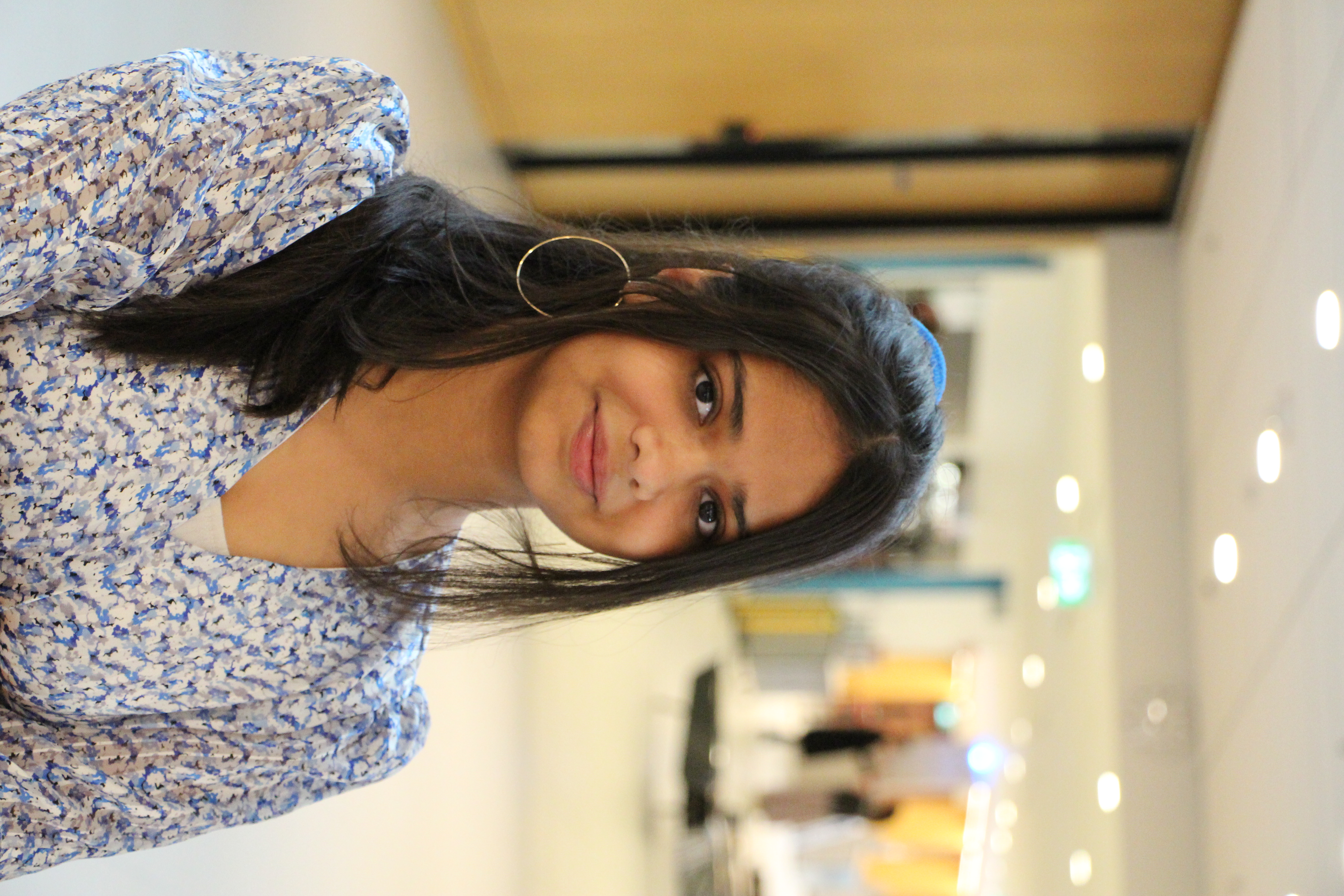 Edinburgh Organic Chemistry 2 tutor named Riddhi