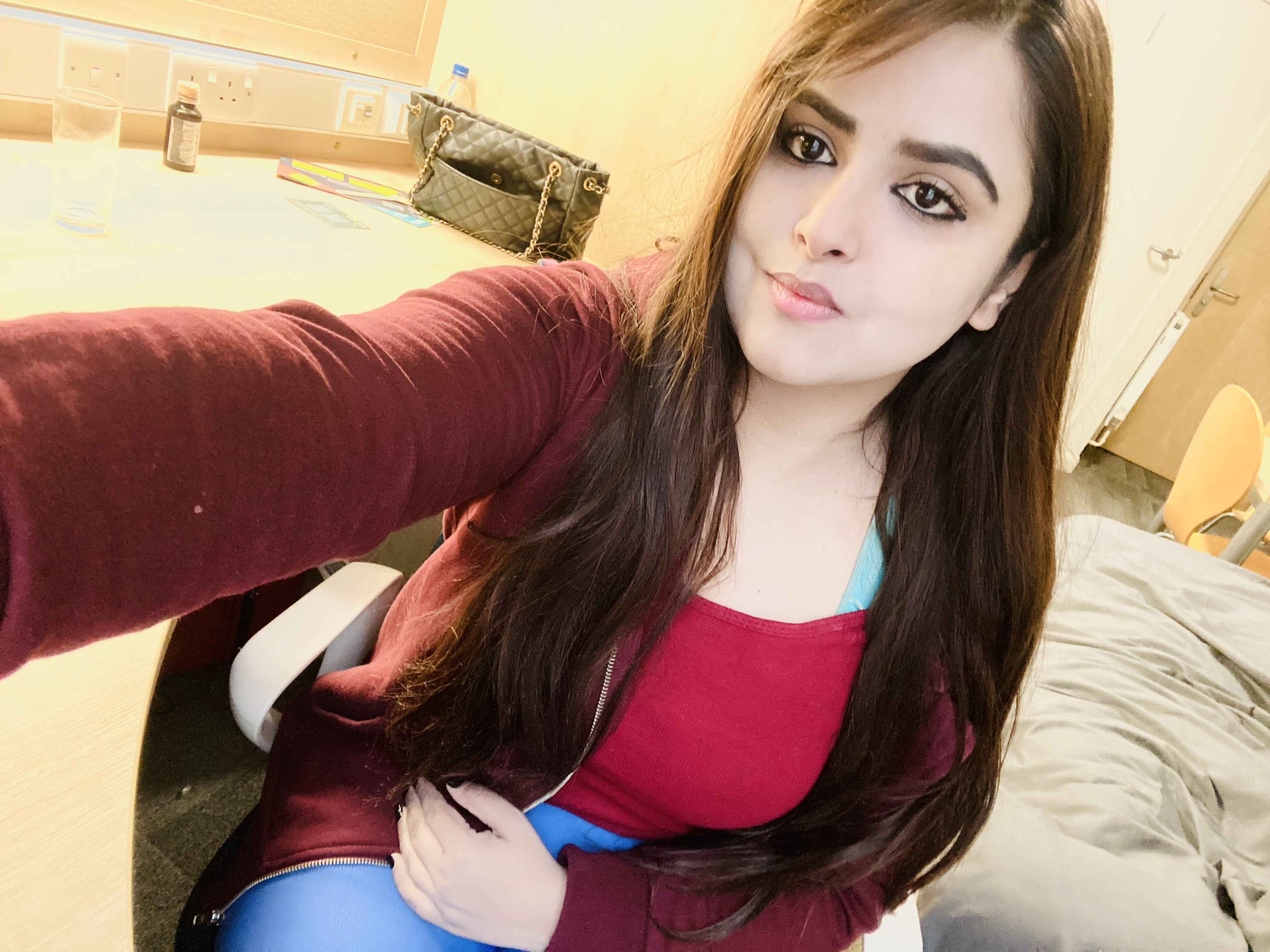 Birmingham Marine Biology tutor named Sakshi Birmingham Marine Biology tutor named Sakshi