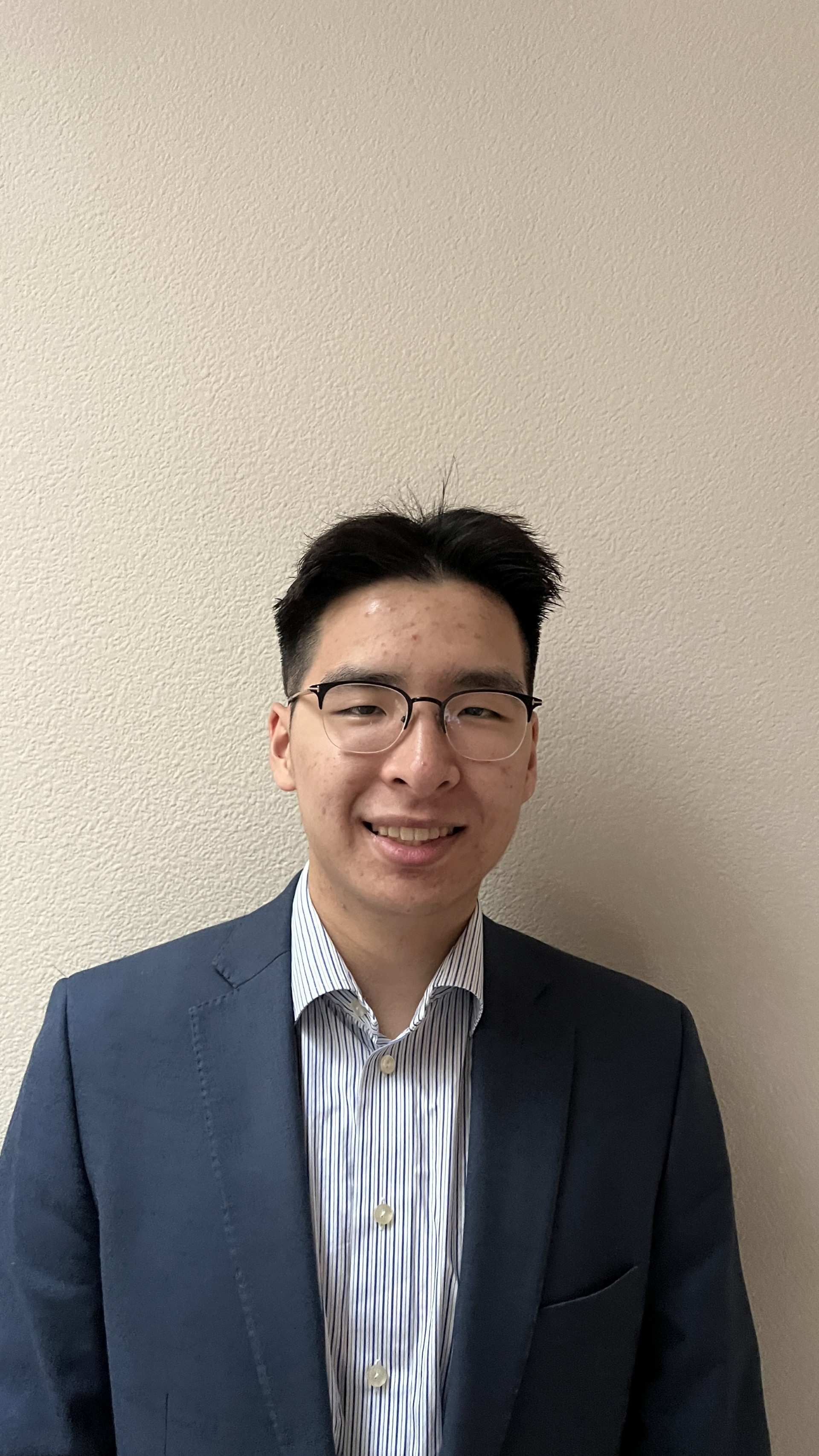 Waterloo CLEP Introduction to Business Law tutor named Hanrui