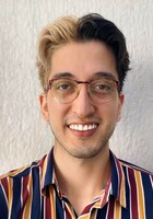 Leeds Filmmaking tutor named Roberto Leeds Filmmaking tutor named Roberto