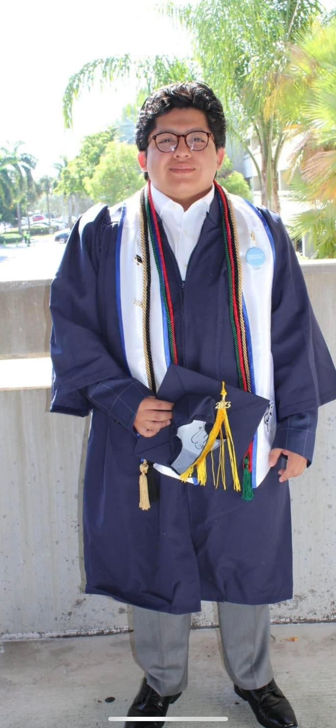 Bath Fluid Mechanics tutor named Luis