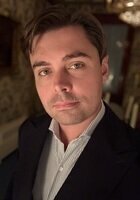 Vancouver IB Global Politics tutor named George