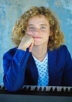 Cardiff Music Recording tutor named Ian